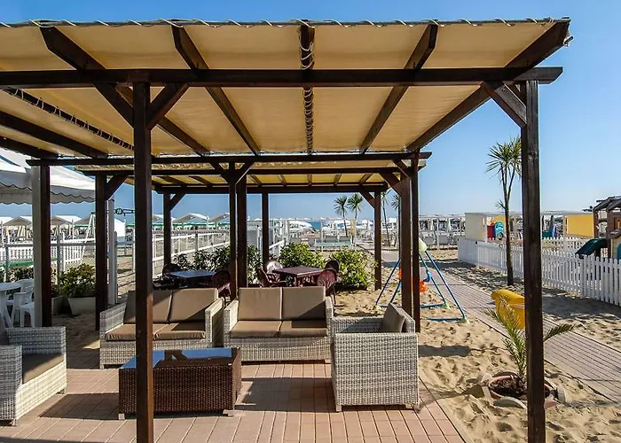 Park & Restaurant فندق كاتوليكا