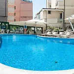 Park & Restaurant 4*