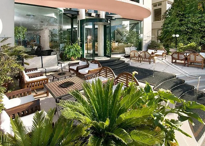 Park & Restaurant فندق